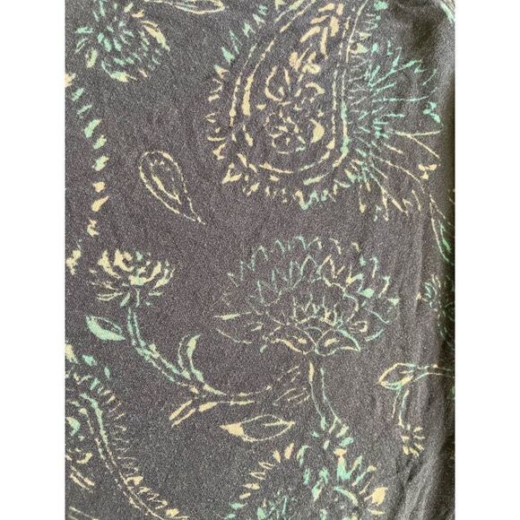 MUDD COLD SHOULDER ASYMMETRICAL HEM TOP BLOUSE PURPLE PAISLEY PRINT - Picture 9 of 9